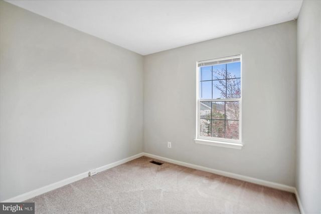 25404 UPPER CLUBHOUSE DR, Chantilly, VA 20152