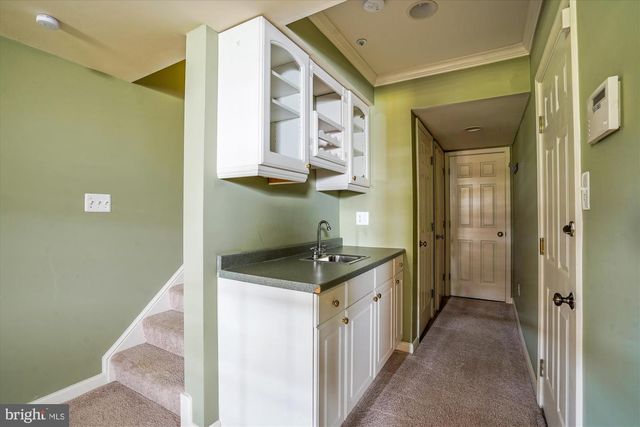 25404 UPPER CLUBHOUSE DR, Chantilly, VA 20152