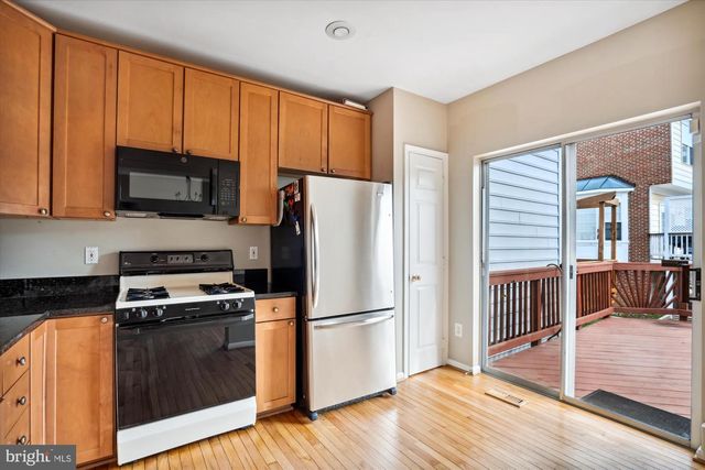 25404 UPPER CLUBHOUSE DR, Chantilly, VA 20152