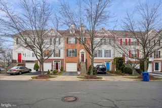 25404 UPPER CLUBHOUSE DR, Chantilly, VA 20152