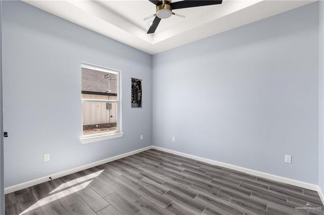 2401 Via Roma Lane, Weslaco, TX 78596