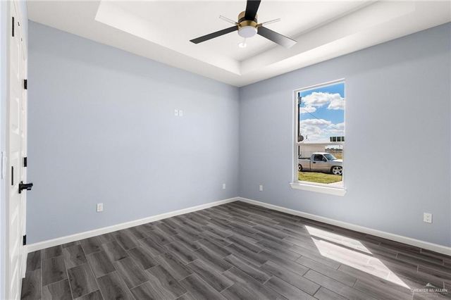 2401 Via Roma Lane, Weslaco, TX 78596