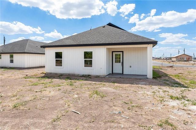 2401 Via Roma Lane, Weslaco, TX 78596