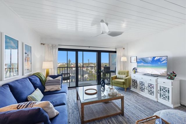 1001 BENJAMIN FRANKLIN DRIVE 604, Sarasota, FL 34236