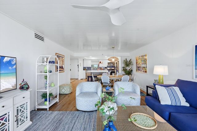 1001 BENJAMIN FRANKLIN DRIVE 604, Sarasota, FL 34236