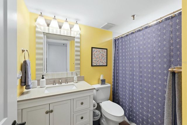 1001 BENJAMIN FRANKLIN DRIVE 604, Sarasota, FL 34236