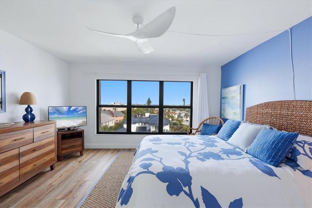 1001 BENJAMIN FRANKLIN DRIVE 604, Sarasota, FL 34236