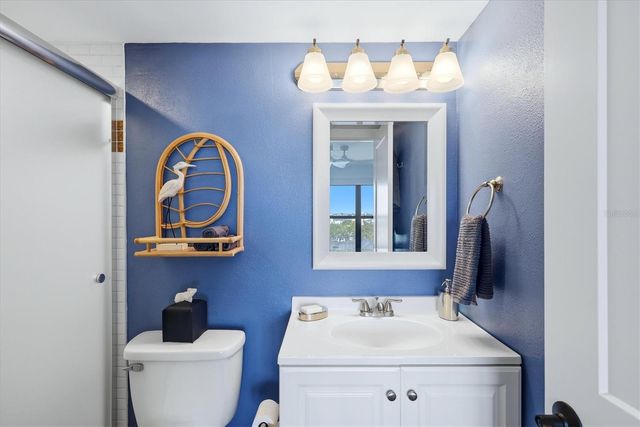 1001 BENJAMIN FRANKLIN DRIVE 604, Sarasota, FL 34236