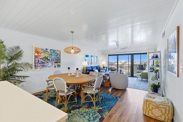 1001 BENJAMIN FRANKLIN DRIVE 604, Sarasota, FL 34236