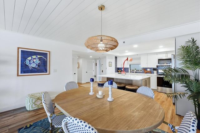 1001 BENJAMIN FRANKLIN DRIVE 604, Sarasota, FL 34236