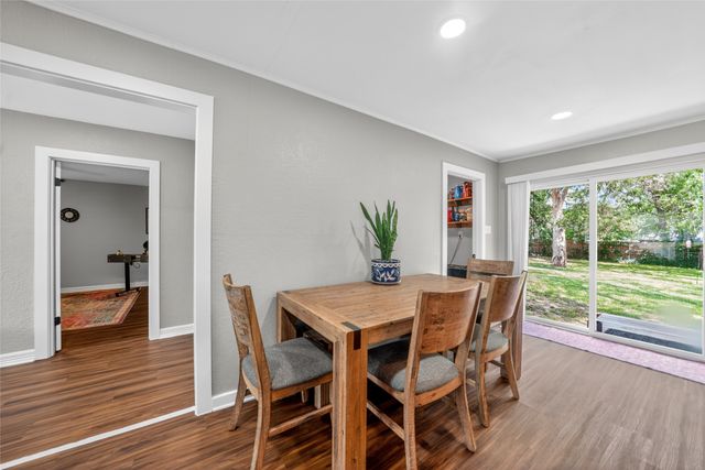 614 Colonial Drive, Athens, TX 75751