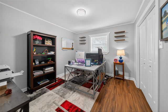 614 Colonial Drive, Athens, TX 75751