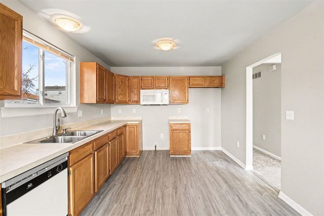 17245 Martin Road, Roseville, MI 48066