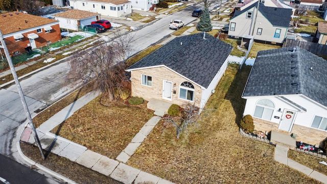 17245 Martin Road, Roseville, MI 48066