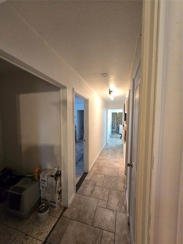 222 W Shady Grove Road W 222 East unit, Irving, TX 75060