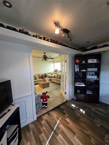 222 W Shady Grove Road W 222 East unit, Irving, TX 75060