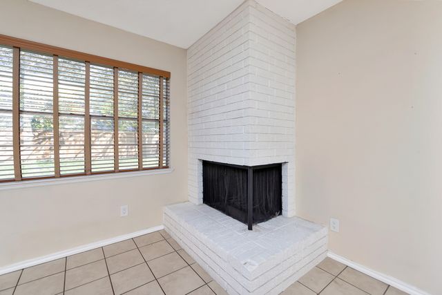 443 E Magnolia Lane, Duncanville, TX 75137