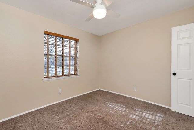 443 E Magnolia Lane, Duncanville, TX 75137