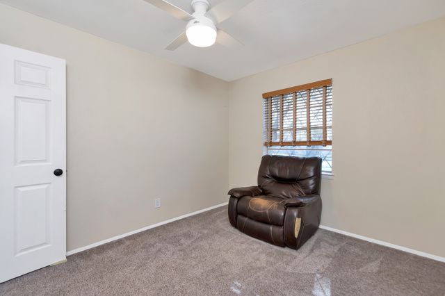 443 E Magnolia Lane, Duncanville, TX 75137