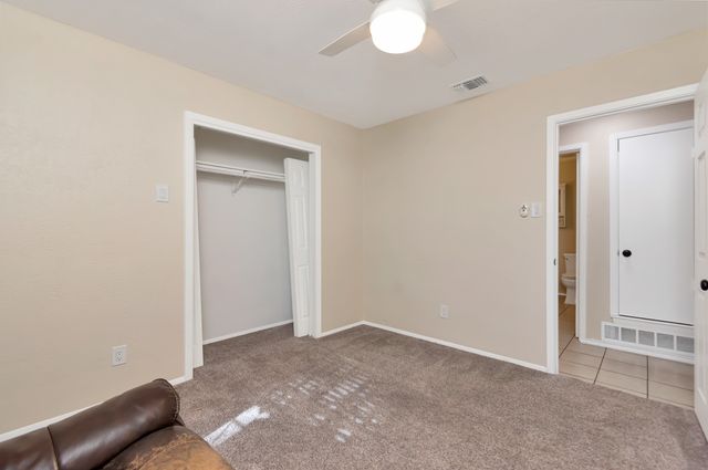 443 E Magnolia Lane, Duncanville, TX 75137