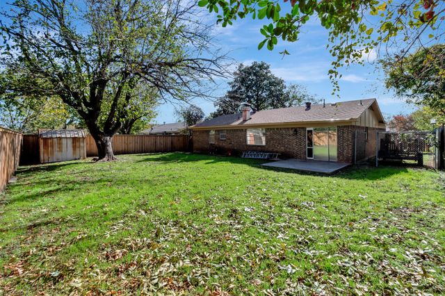 443 E Magnolia Lane, Duncanville, TX 75137