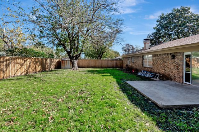 443 E Magnolia Lane, Duncanville, TX 75137