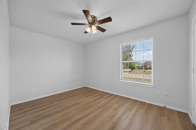 611 Oliver Lane, Waxahachie, TX 75165