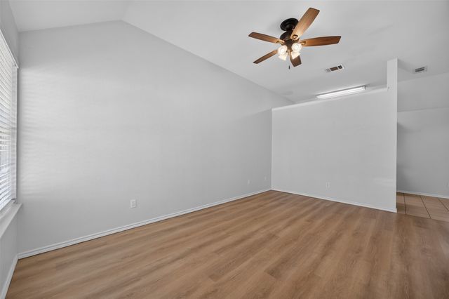 611 Oliver Lane, Waxahachie, TX 75165