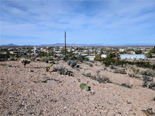 505 W Ives Way, Meadview, AZ 86444