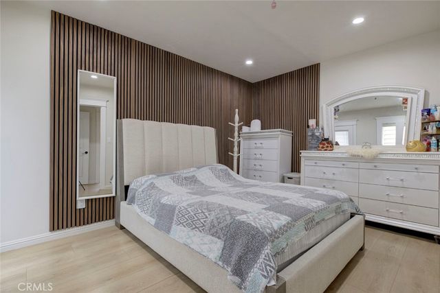 466 Vine, Glendale, CA 91204