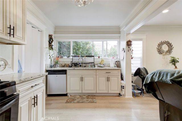 466 Vine, Glendale, CA 91204