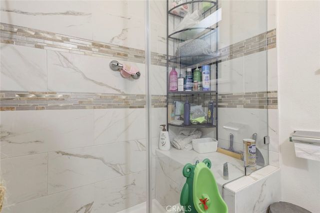 466 Vine, Glendale, CA 91204