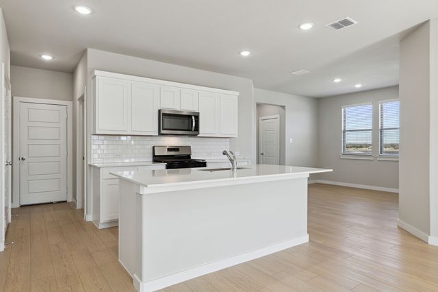 2480 Adenmore Lane, Forney, TX 75126