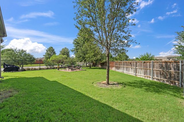 340 Nectar DR, Buda, TX 78610