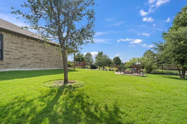 340 Nectar DR, Buda, TX 78610