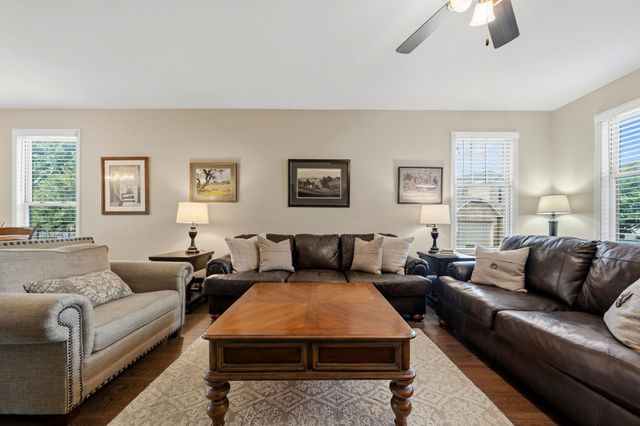 340 Nectar DR, Buda, TX 78610
