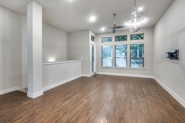 3170 Carmel Street 102, Dallas, TX 75204