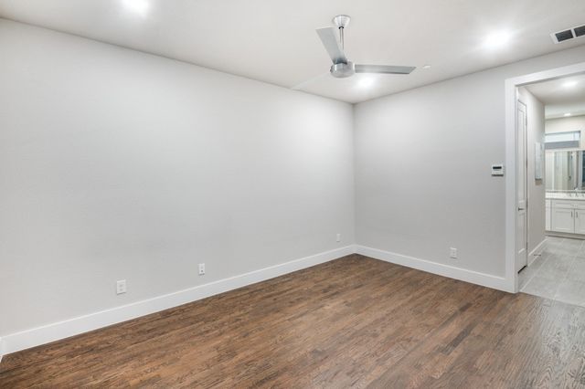 3170 Carmel Street 102, Dallas, TX 75204