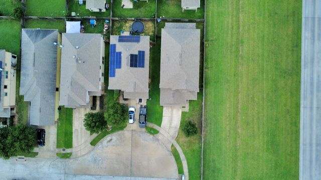 2702 Urban Glen Court, Houston, TX 77038