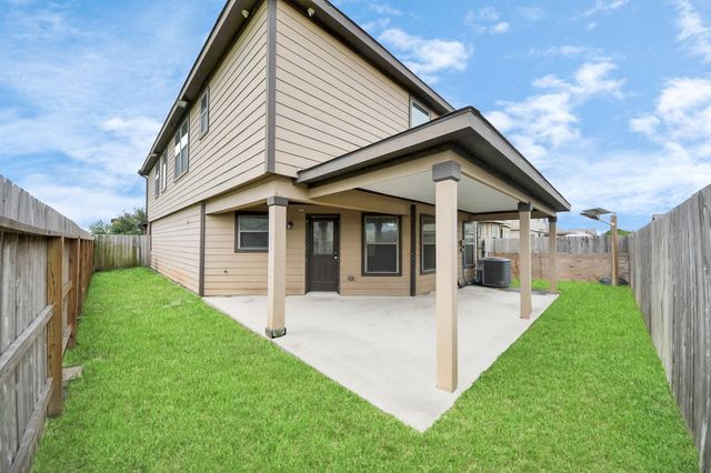 2702 Urban Glen Court, Houston, TX 77038