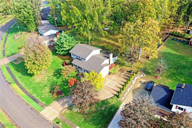 541 Stoneybrook Lane, Canfield, OH 44406