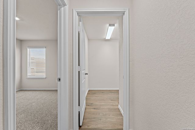 162 Double L Dr, Comfort, TX 78013