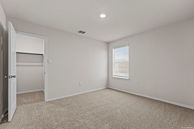 162 Double L Dr, Comfort, TX 78013