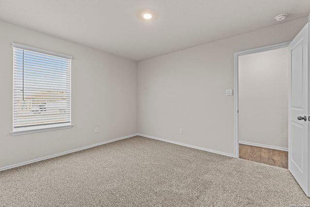 162 Double L Dr, Comfort, TX 78013