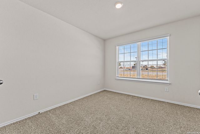 162 Double L Dr, Comfort, TX 78013