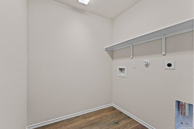 162 Double L Dr, Comfort, TX 78013