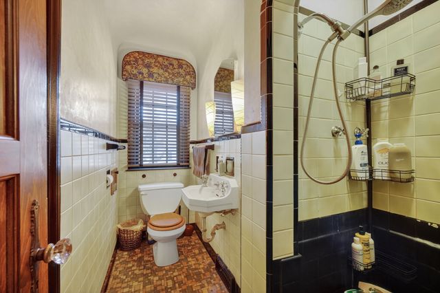 1530 41st Street, Des Moines, IA 50311