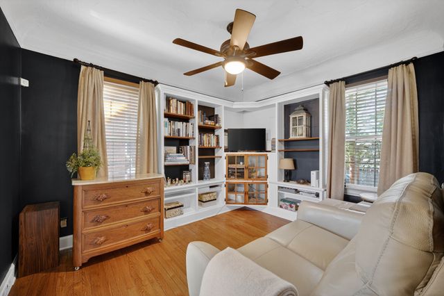 1530 41st Street, Des Moines, IA 50311