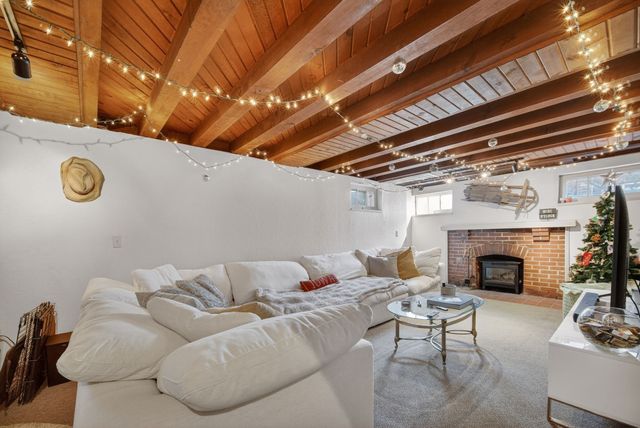 1530 41st Street, Des Moines, IA 50311