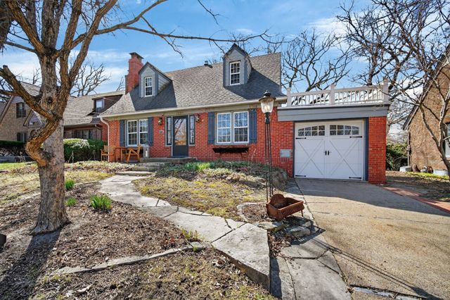 1530 41st Street, Des Moines, IA 50311